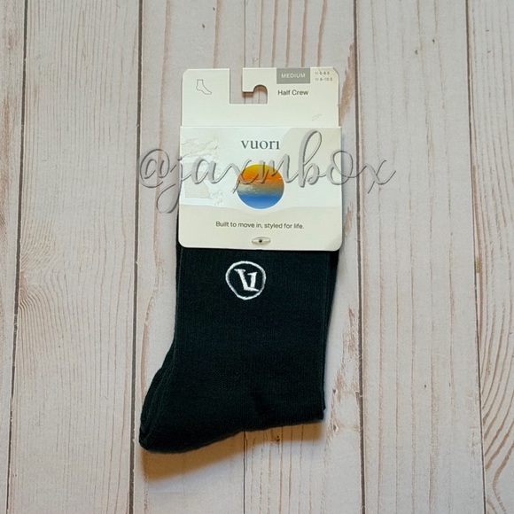 Vuori Accessories - NWT Vuori Half Crew Sock White/Grass Unisex Size Medium